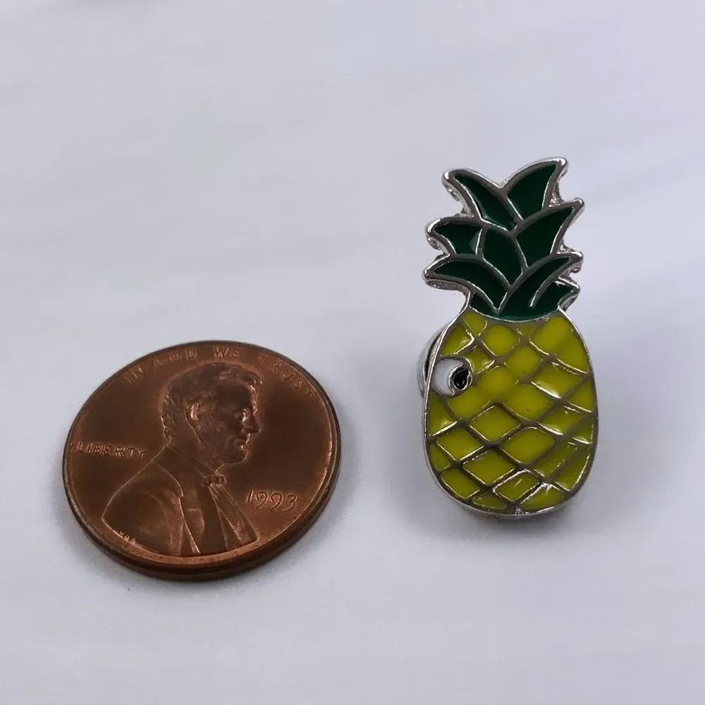 Kawaii Pineapple 🍍 Enamel Pin/ Brooch